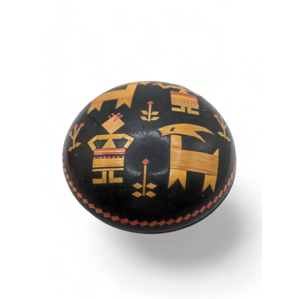 Vintage Wood Inlaid Straw Antelope Round Trinket Box Black Art Painted